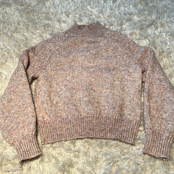 NWOT Beautiful Sweater - Picture 1 of 4